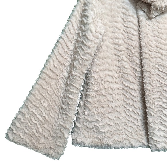 Patagonia Womens Jacket M Pelage Raschel Fleece Fur Wrap Asymmetrical Cream - Picture 3 of 13